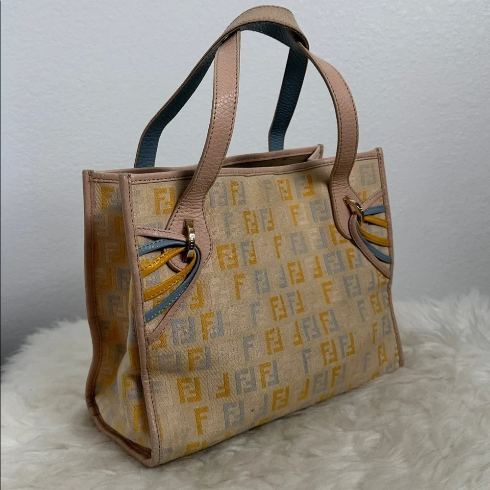 💯Authentic Fendi Tote Multi Color🍀